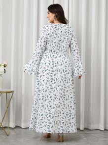 Modelyn Vestido de manga larga con cintura ajustada y estampado floral en color albaricoque para tallas grandes