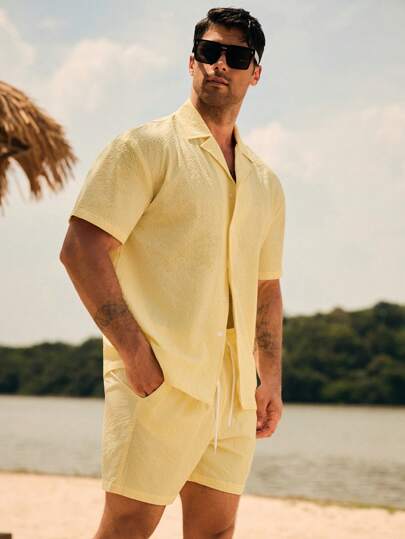 Manfinity Swimmode 男士纯色短袖单排扣衬衫和短裤沙滩套装