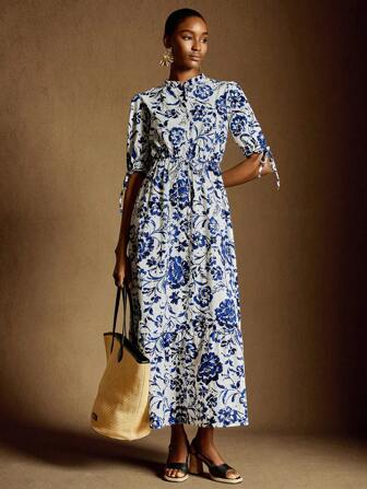 Écloséra 法式领口前开扣刺绣短袖 A 字连衣裙