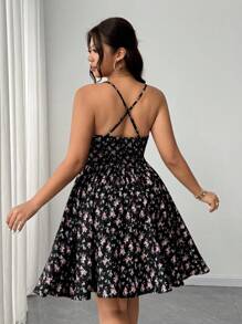SHEIN Unity Vestido de tira fina con estampado floral pequeño elegante para tallas grandes, para el verano - Negro - Ver 6
