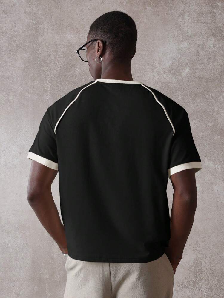 T-shirt en coton mélangé à manches courtes, style rétro, avec passepoil raglan