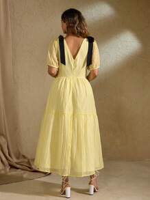 Roveilla Vestido de verano elegante de ajuste slim con escote en V, mangas abullonadas, lazo de cinta negra estilo francés y diseño minimalista