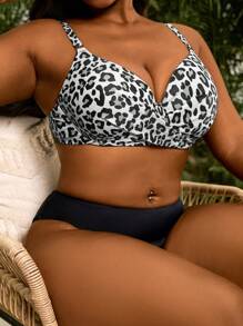 Slaydiva Top de bikini de talla grande para mujer con estampado de leopardo, copa modular y cruzado en la espalda, para playa de verano