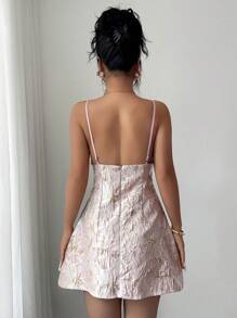 SHEIN Tall 女士高腰无袖连衣裙，3D花卉提花金属面料华丽派对、茶舞会、法式露背镂空公主裙，性感优雅，夏秋季女装返校季