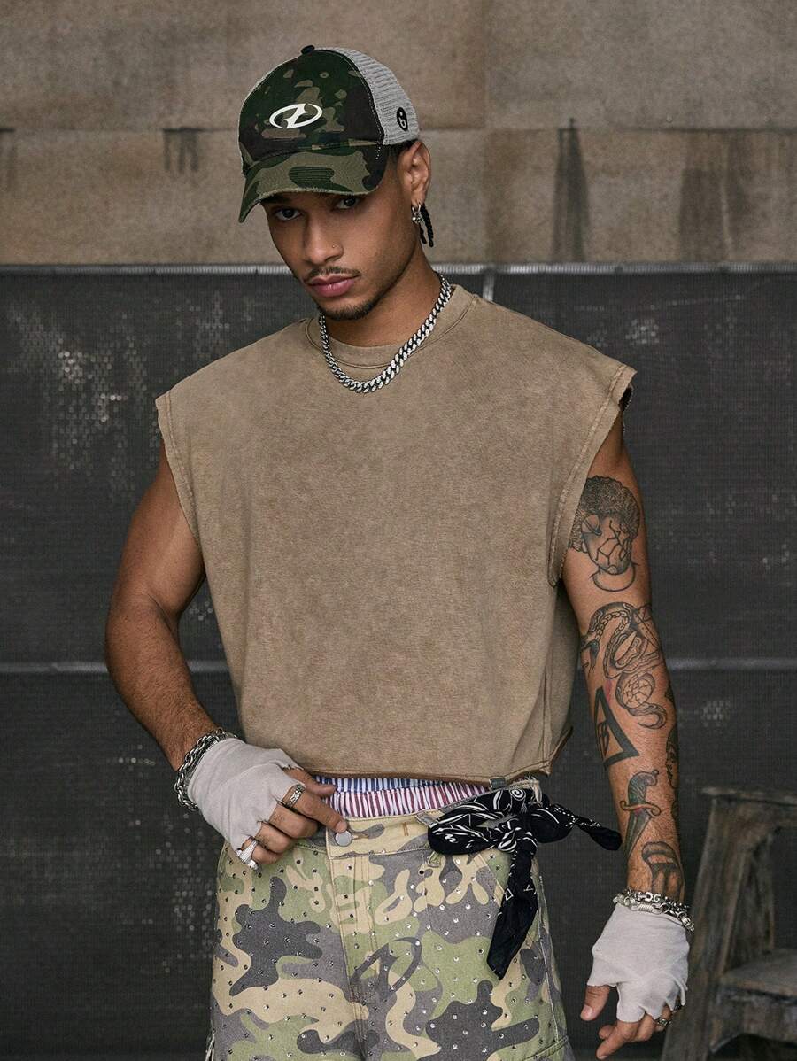 AXEPEAK Men's Chunky Knit Loose Fit Sleeveless Top, Solid Color - Brown - View 1