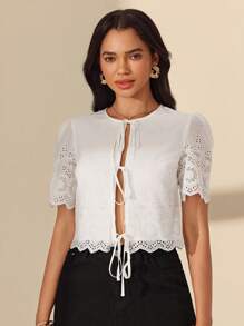 Almamuse Top décontracté à manches courtes pour femmes, de couleur unie élégant, avec col rond, appliqué brodé et ourlet en dentelle - Blanc - Voir 8