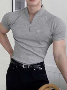 DAZY Men's Grey Letter Embroidery Raglan Sleeve Fitted T-Shirt, Summer Quarter Zip Men