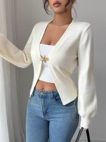 Chiquease 春秋女士时尚休闲法式金属扣 V 领下摆前开衩开衫修身针织毛衣，百搭 - 杏色 - 查看 4