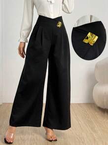 Modelyn Women's Solid Color Metal Buckle Decor Loose Pleated Casual Trousers,Women's Fashion Casual Summer Birthday Women's Clothing Prom Dress Wedding Guest Dress Curve Summer Skirt Concert Clothing Wedding Clothing, Soft Fabric Women's Trousers, Black V-Shaped Waistband Metal Accessories Decoration Matching Fashion And Elegance, Back Zipper Design, Waist Straight Women's Trousers