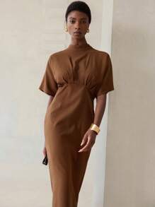Aveloria Modichic 新款优雅高端浪漫女士法式修身腰圆领鱼尾下摆连衣裙 - 棕色 - 查看 2