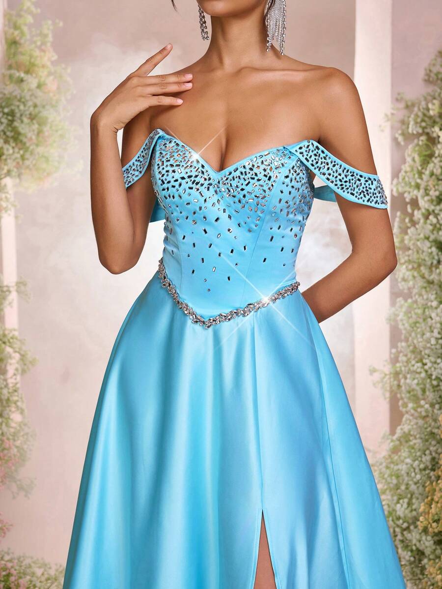 Glamrae Elegante y lujoso vestido de noche para mujeres con efecto degradado azul marino, adornado con strass, hombros descubiertos, abertura lateral sexy y dobladillo oversize; apto para eventos formales de noche - Celeste - Ver 1