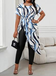 SHEIN Lady Women's Plus Round Neck Short Sleeve Twisted Asymmetrical Hem Line Printed Blouse Valentine Day New Years Vacation Beach Vacation Summer Top Sexy Country Concert - Blue - View 6