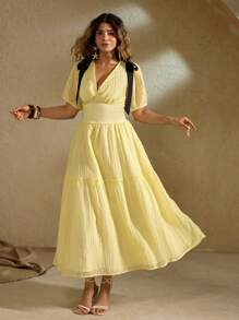 Roveilla Vestido de verano elegante de ajuste slim con escote en V, mangas abullonadas, lazo de cinta negra estilo francés y diseño minimalista