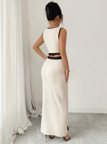 Gloray 2pcs Set Fitted Sexy Round Neck Colorblock Sleeveless Camisole Top & Pleated High Slit Bodycon Skirt - Apricot - View 4