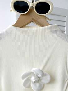 SHEIN Tween Girl Elegant Floral 3D Short Sleeve Knit T-Shirt With Stand Collar - White - View 3