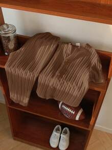 SHEIN 2 件装年轻男孩男孩休闲运动学院度假纹理面料立领衬衫和裤子适合儿童服装年轻男孩服装返校男孩套装适合生日派对、晚会、表演、婚礼、洗礼、开幕式日常适合日常使用适合上学适合旅行适合运动适合春夏季节 - 棕色 - 查看 2