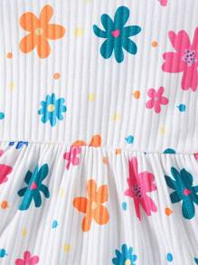 SHEIN 年輕女孩花卉印花菱格紋圓領短袖上衣和短褲夏季套裝 - 白色 - 查看 5