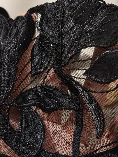 Esselle Verleidelijke Maple Leaf Kanten Semi Cup BH Slipje Set Butterfly Lingerie Cut Out Zwart Bloemen view 6