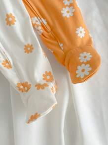 Loomiva 2pcs/Set Baju Terusan Bayi Perempuan Baru Lahir Motif Bunga Rajut Lembut Leher Bulat Lengan Panjang dengan Motif Bunga Daisy dan Piyama Terusan untuk Musim Gugur dan Musim Dingin - MultiWarna - View 4