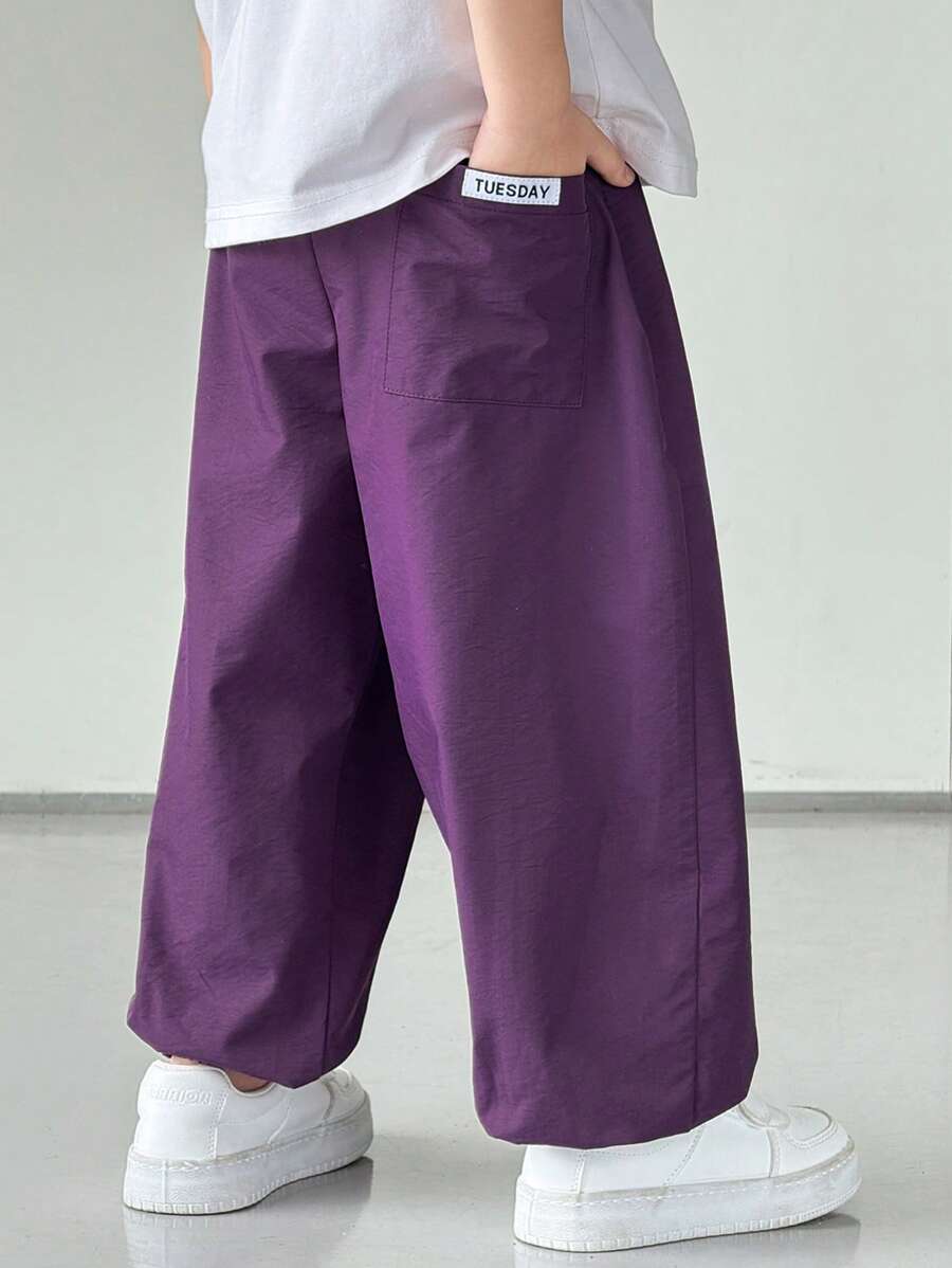 多件装新款春夏活力青年男孩口袋和贴片装饰宽松裤，采用柔软轻盈的面料制成，前袋和后贴袋设计，实用简约，适合日常穿着、跑步、玩耍、上学、活动、派对 - 彩色 - 查看 1