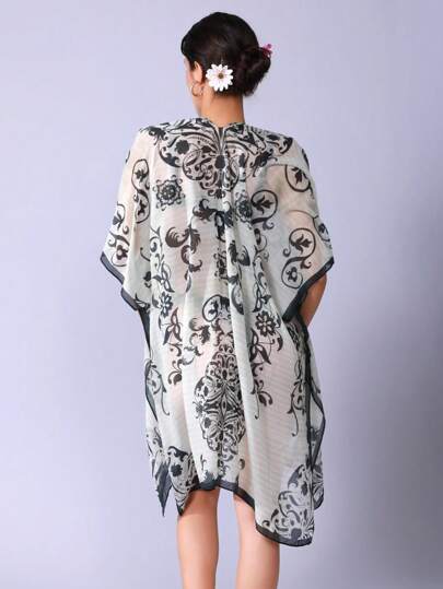 SHEIN Swim Kimono de playa estampado al azar, estilo bohemio y de resort, para el verano