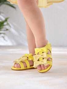SHEIN 1 Pair Summer Fashion Light Yellow Bow Princess Girl Cute Comfortable Versatile Flat Baby Sandals/Roman Sandals - Yellow - View 4