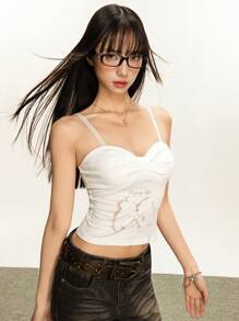 Rina Fox Y2K女子组合可爱蕾丝印花吊带背心 - 白色 - 查看 4