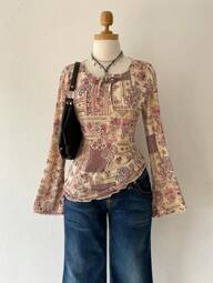 INAWLY Women Casual Retro All-Over Print Bell Sleeve T-Shirt
