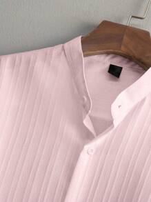 Manfinity Homme 2 件男士休闲纯色纹理短袖衬衫和抽绳腰宽松直筒裤套装，男士两件套服装，男士服装，男士休闲上下套装，衬衫和裤子套装，男士夏季套装，粉色，舒适服装 - 粉色 - 查看 3