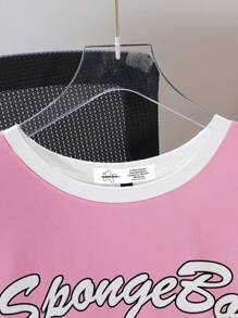 SpongeBob SquarePants | SHEIN Camiseta de cuello redondo de manga corta y corte holgado para hombre, cómoda y casual para el verano, con estampado de letras en inglés de dibujos animados/retro, estrellas a rayas o estampado total - Blanco - Ver 3