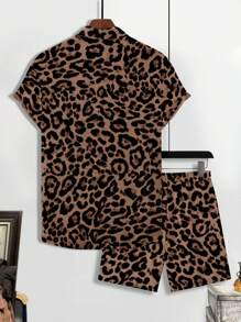 Manfinity Homme Men's Leopard Print Single Breasted Short Sleeve Shirt And Shorts Casual 2-Piece Set - Multicolor - View 4