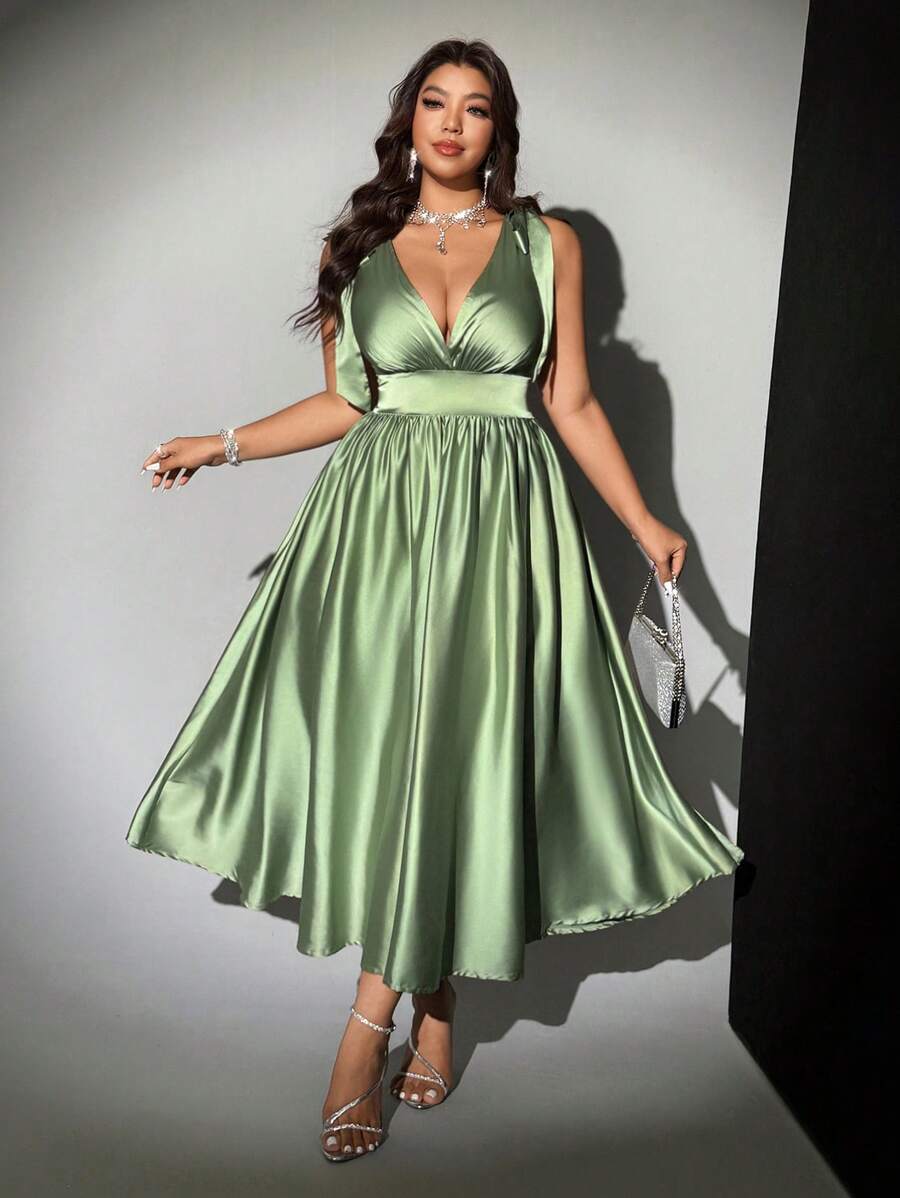 Viva Relle Plus Size Summer Elegant Solid Color Sleeveless Dress - Green - View 1