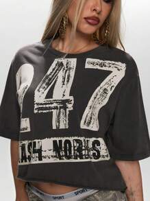 ROMWE Street Life 复古水洗宽松加州女孩图案印花 T 恤，下摆做旧 - 深灰色 - 查看 4