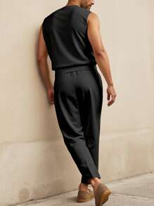 Manfinity RSRT 男士黑色无袖 V 领连体裤，腰带设计，适合休闲度假穿着 男士黑色连体裤