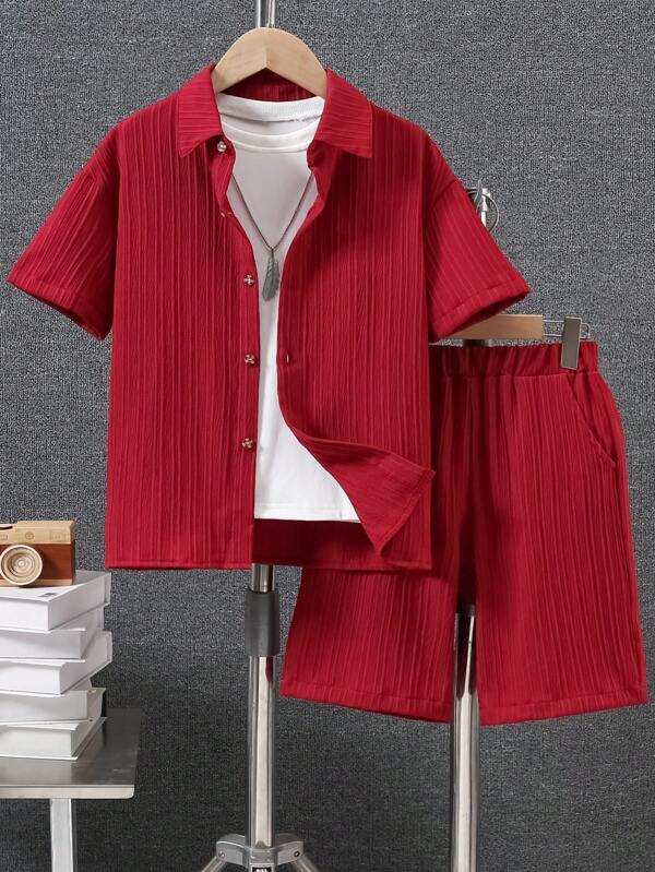 SHEIN Set de 2 piezas: Camisa de un solo pecho de unicolor y pantalones cortos casuales para niños preadolescentes en verano