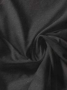 SHEIN LUNE Conjunto de 2 piezas de camiseta de manga corta con eslogan impreso y shorts de talla grande para el verano - Gris Oscuro - Ver 3