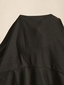 Freevana 大碼前交叉弧形下擺背心上衣 - 黑色 - 查看 7