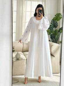 Al Najma 女士白色优雅长袖阿拉伯长袍，带蝴蝶贴花 - 白色 - 查看 7