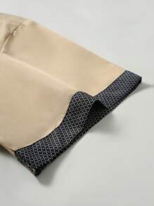 Manfinity Mode Camisa casual de manga corta con bloques de color para hombres de talla grande, verano - Caqui - Ver 3