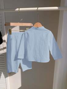 SHEIN 2 Stück Baby Jungen/Mädchen Lässig Outfit - Langarm Hemd mit Kragen und Hose mit Gummibund Grundausstattung, geeignet für Frühling, Sommer, Herbst, perfekt für Geburtstags-Party, Neujahrs-Party, Hochzeit, Baby-Shower Hellblau Baby Jungen Outfit Baby Jungen Leinen Outfit Baby Jungen Outfit Erster Geburtstag Jungen Outfit Herbst Winter - Blau - Übersicht 2