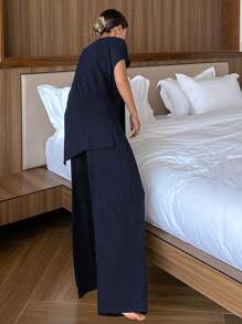 DAZY Bộ đồ ngủ 2 món tay ngắn và quần dài dáng rộng màu trơn, đồ mặc nhà thường ngày cho nữ, trang phục - Màu xanh hải quân - Xem 2