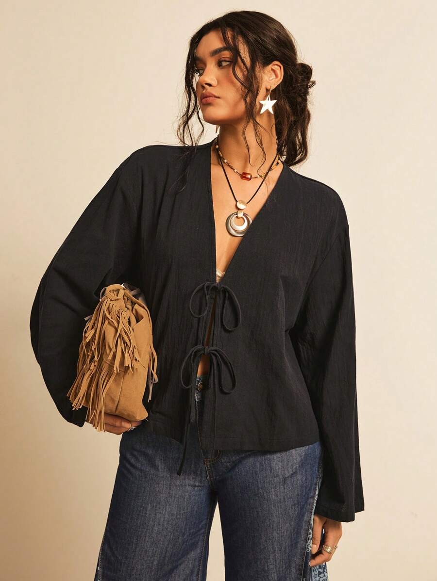 Freevana 大码休闲纯色编织喇叭袖宽松常规女式衬衫，喇叭袖上衣 - 黑色 - 查看 1