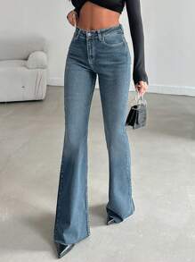EURMUSE 99%Cotton Women's Flared Jeans With Pockets For Daily Commute And Versatile - Light Wash - View 3