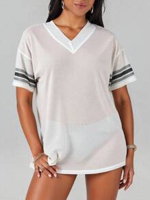 Swim EVENT Women's Simple Casual Loose V-Neck Short Sleeve Cover Up T-Shirt For Summer Beach Vacation - Black and White - View 4