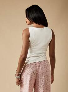 MISSGUIDED Top de yoga sans manches ajusté et essentiel pour l'été, avec un côté plissé asymétrique.