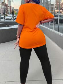 SHEIN LUNE Bộ 2 chiếc/Bộ áo thun tay ngắn cổ tròn in số cỡ lớn cho nữ và quần legging thường ngày - trái cam - Xem 2