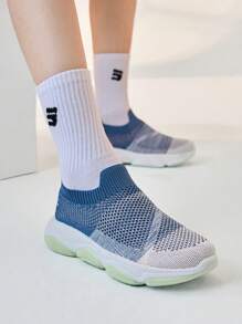 JNSQ 1 paire de chaussures de sport respirantes pour enfants avec fond souple, confortable et tout-aller, bleu avec contrastes de couleurs, en Glissant, pour la rentrée scolaire