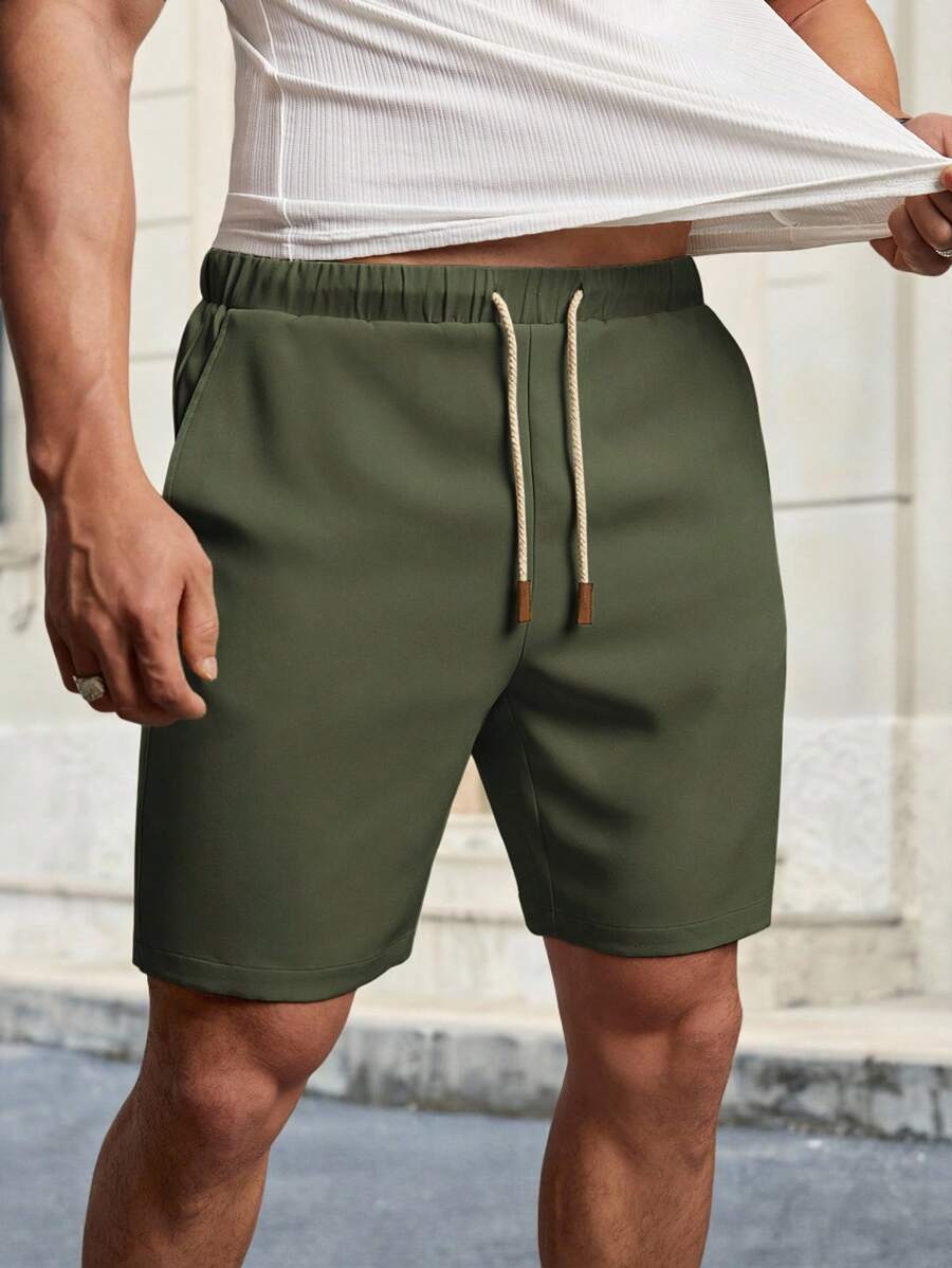 Manfinity BRENVOR Men's Solid Color Drawstring Waist Patch Pocket Woven Shorts - Army Green - View 1