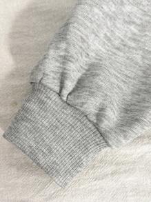 SHEIN 青少年女孩休闲街头风格迷彩和树叶印花宽松圆领落肩短款运动衫，军绿色 - 軍綠色 - 查看 6