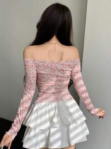DAZY Parte superior ajustada de mujer con hombros descubiertos con estampado floral y de plantas en todo el diseño, manga larga, ropa de mujer de otoño, Pascua - Rosa - Ver 4